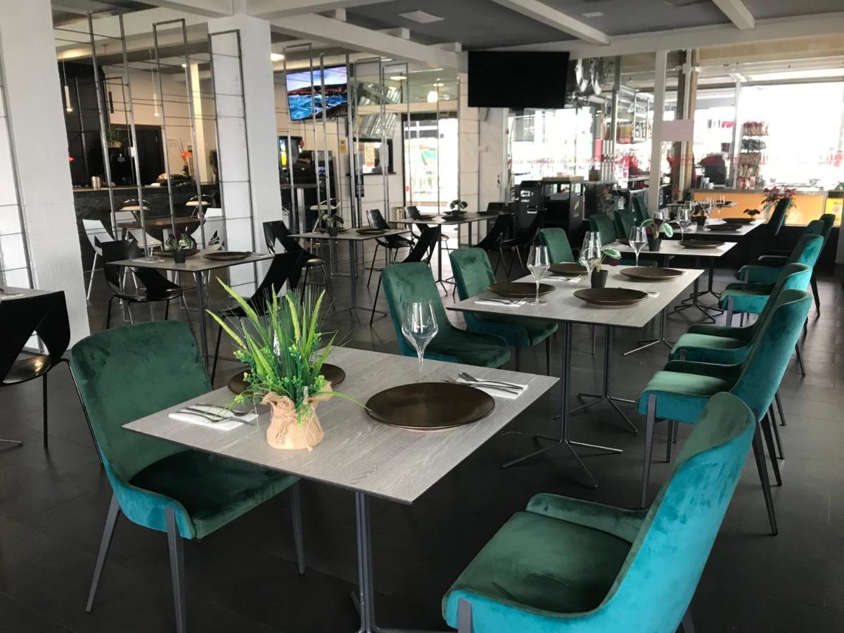 Hotel Chips Ferrol Narón Eksteriør billede